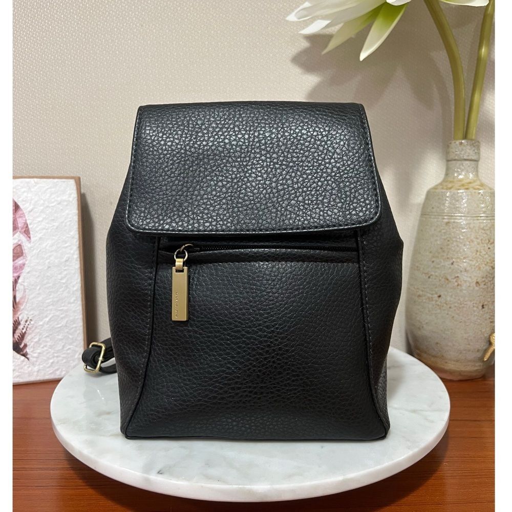 Vintage Liz Claiborne Black Pebbled Faux Leather Backpack